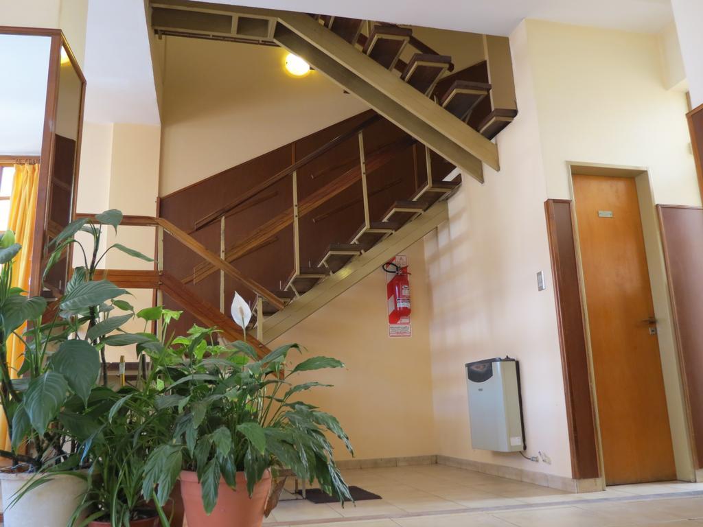 Hotel Arenales Villa Carlos Paz Extérieur photo